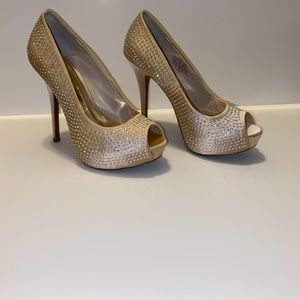 Rose gold heels covered in gorgeous crystals
